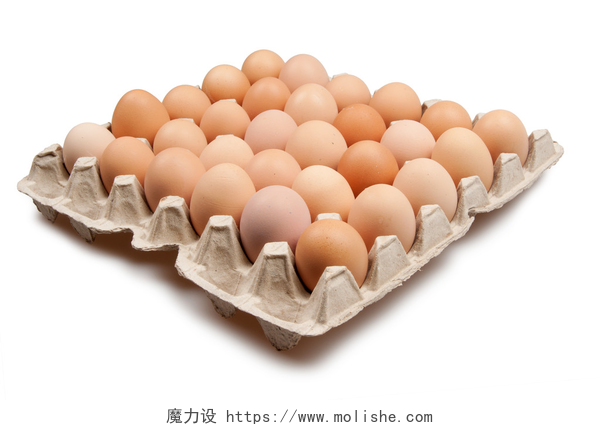白色背景上的一盒鸡蛋蛋